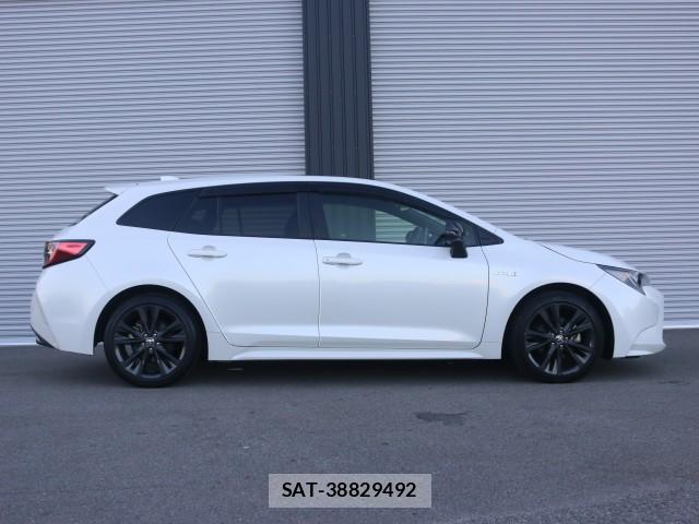 Toyota COROLLA TOURING 2020-01 8362189-3