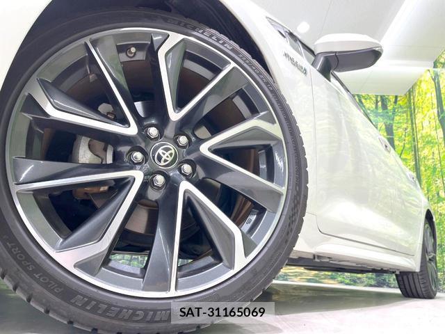 Toyota COROLLA SPORT 2019-05 8361498-12