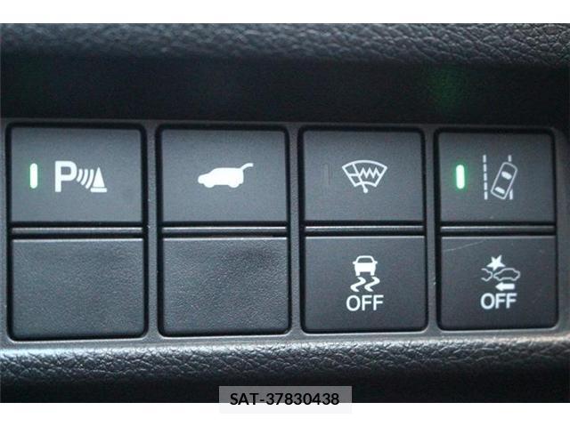 Honda CR-V 2019-03 8362963-4