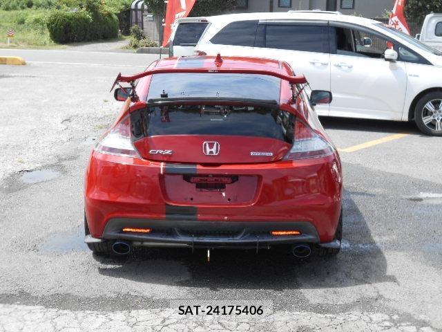 Honda CR-Z 2010-03 8363822-12