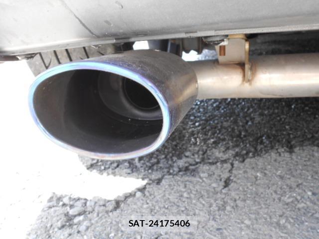Honda CR-Z 2010-03 8363822-15