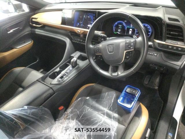 Toyota Crown Crossover 2023-01 8360701-2