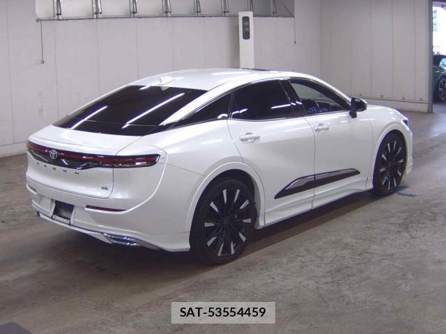 Toyota Crown Crossover 2023-01 8360701-4