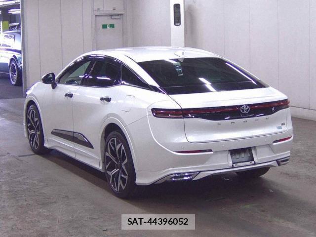 Toyota Crown Crossover 2023-07 8360750-1