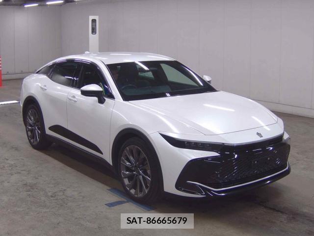 Toyota Crown Crossover 2023-09 8360781-0