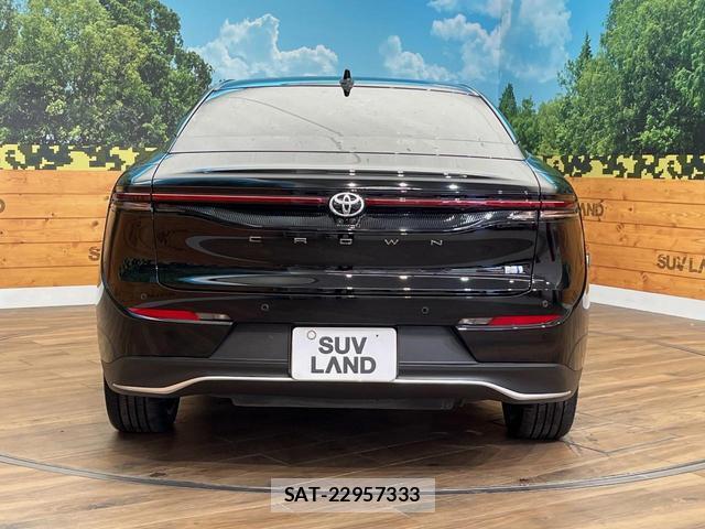 Toyota Crown Crossover 2022-12 8361666-15
