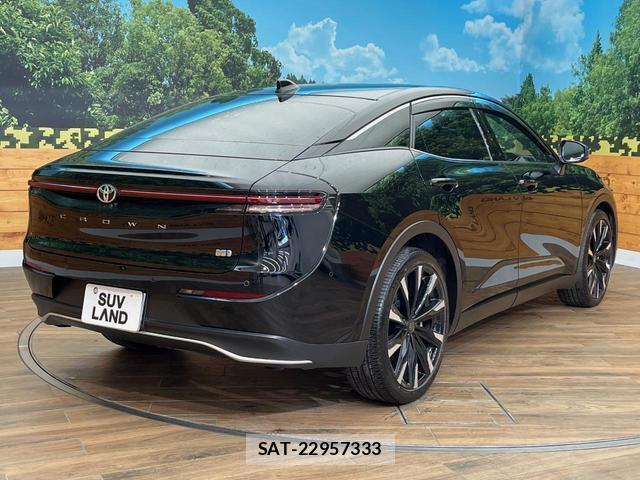 Toyota Crown Crossover 2022-12 8361666-17