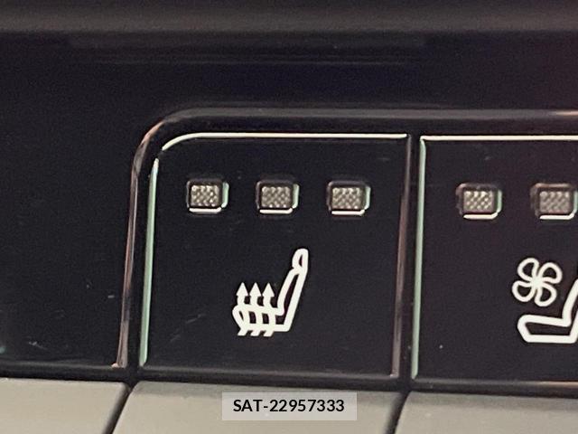 Toyota Crown Crossover 2022-12 8361666-7