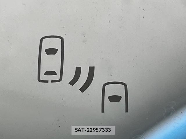 Toyota Crown Crossover 2022-12 8361666-8