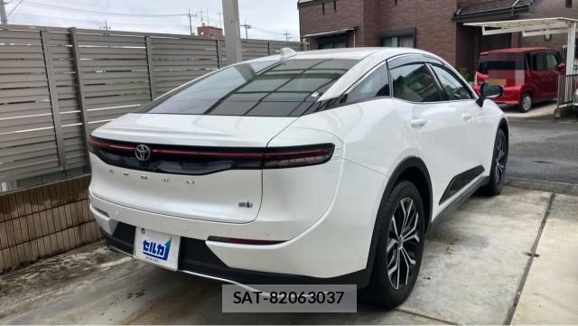 Toyota Crown Crossover 2023-01 8362198-12