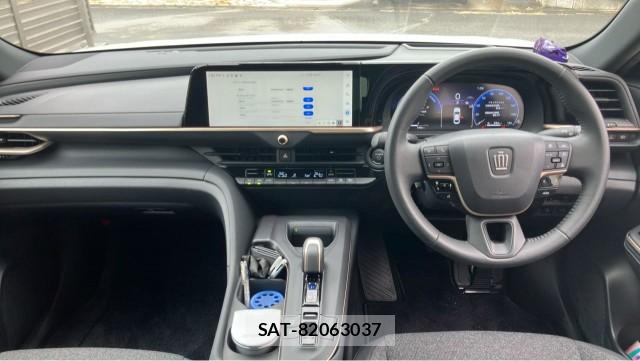 Toyota Crown Crossover 2023-01 8362198-2