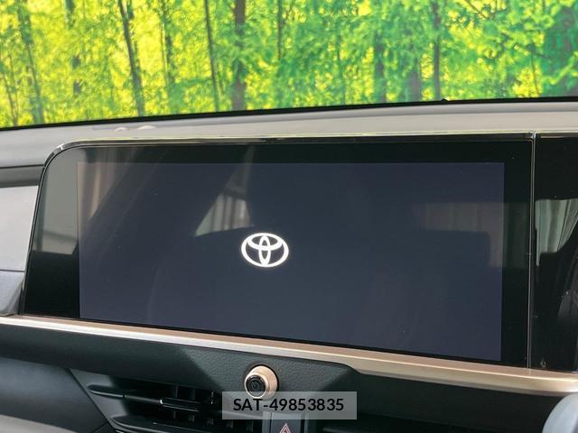 Toyota Crown Crossover 2023-04 8362801-2