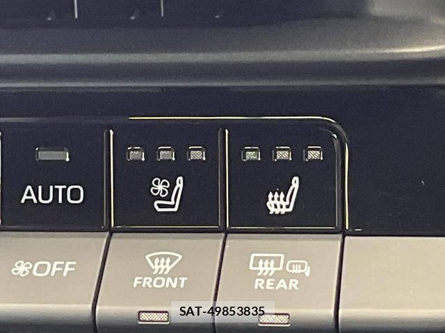 Toyota Crown Crossover 2023-04 8362801-4