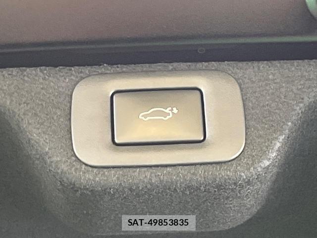 Toyota Crown Crossover 2023-04 8362801-5