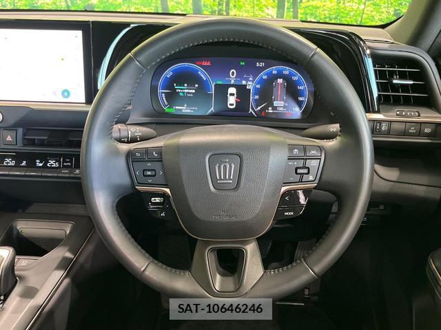 Toyota Crown Crossover 2023-09 8363084-10