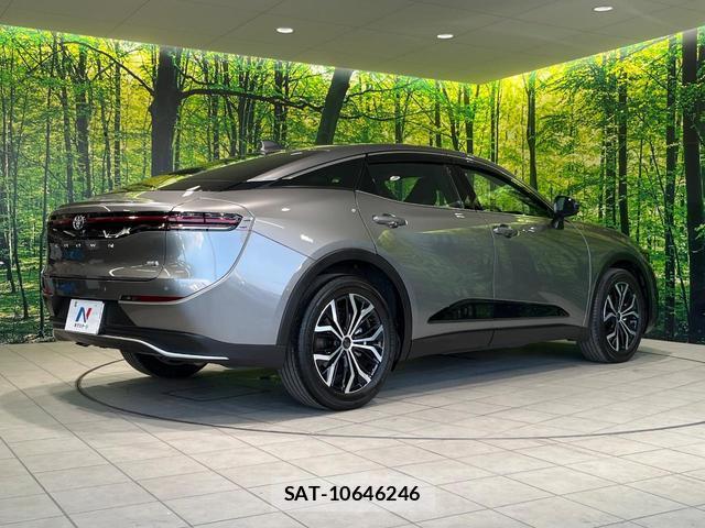 Toyota Crown Crossover 2023-09 8363084-16