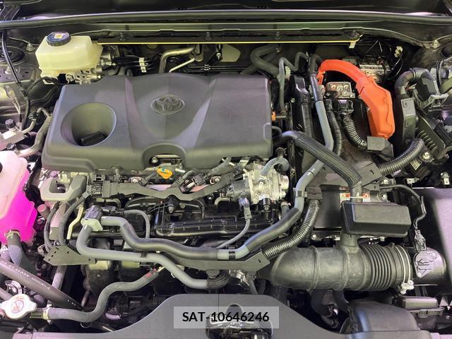 Toyota Crown Crossover 2023-09 8363084-17