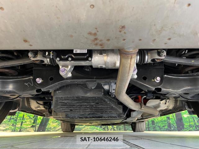 Toyota Crown Crossover 2023-09 8363084-18