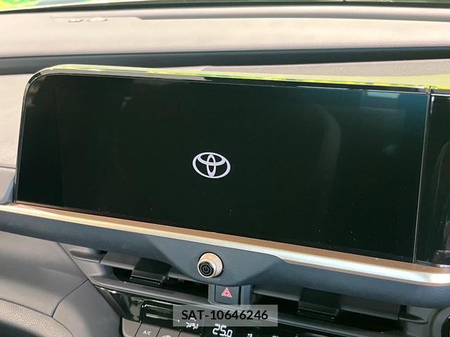 Toyota Crown Crossover 2023-09 8363084-3