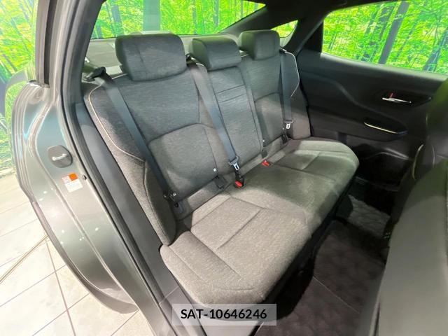Toyota Crown Crossover 2023-09 8363084-8