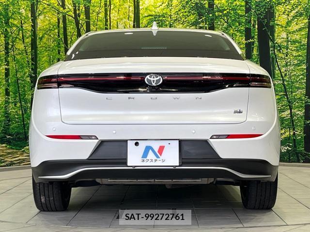 Toyota Crown Crossover 2023-06 8363480-14