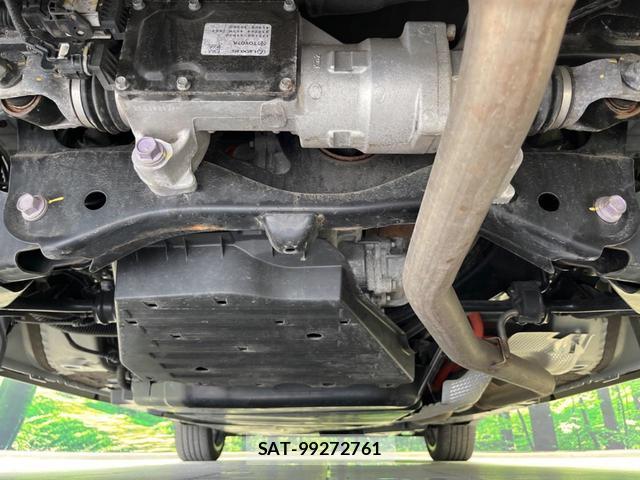 Toyota Crown Crossover 2023-06 8363480-18