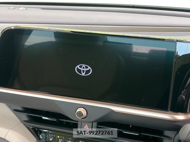 Toyota Crown Crossover 2023-06 8363480-2