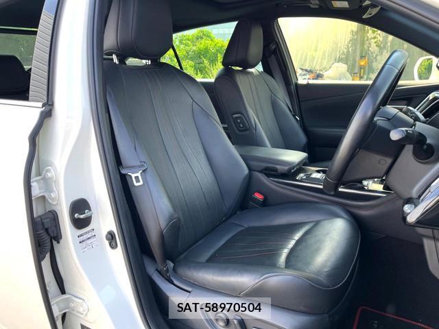 Toyota CROWN HYBRID 2020-10 8360631-9