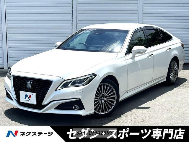Toyota CROWN HYBRID 2021-12 8360632-0