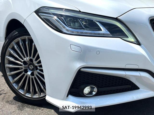 Toyota CROWN HYBRID 2021-12 8360632-14
