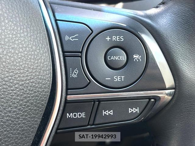 Toyota CROWN HYBRID 2021-12 8360632-5