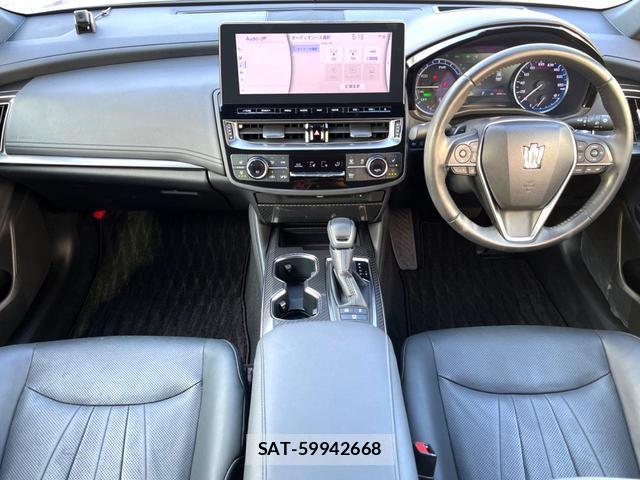 Toyota CROWN HYBRID 2020-11 8360633-1