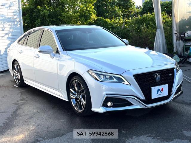 Toyota CROWN HYBRID 2020-11 8360633-19