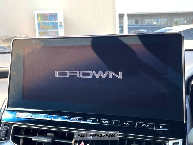 Toyota CROWN HYBRID 2020-11 8360633-4