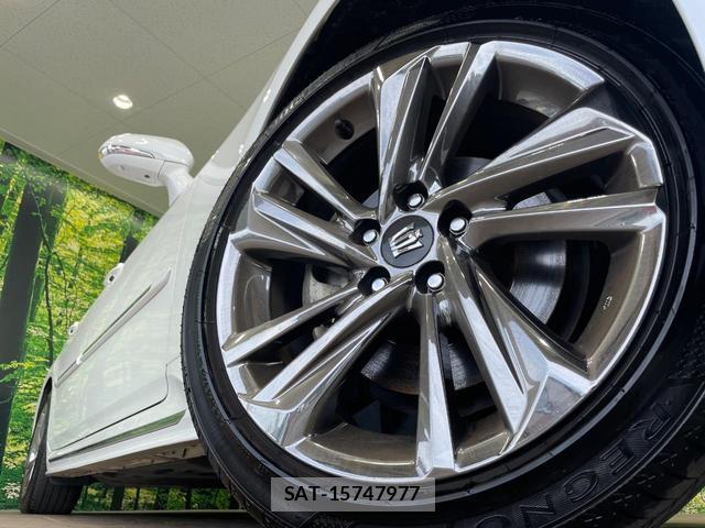 Toyota CROWN HYBRID 2021-07 8360699-12
