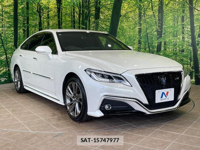 Toyota CROWN HYBRID 2021-07 8360699-15