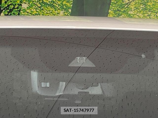 Toyota CROWN HYBRID 2021-07 8360699-4