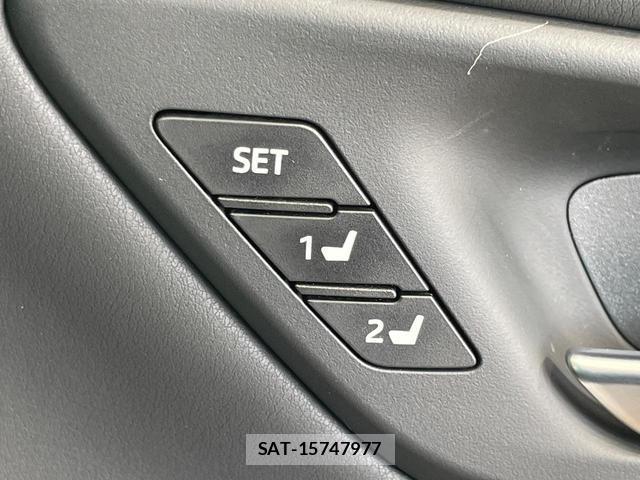 Toyota CROWN HYBRID 2021-07 8360699-6