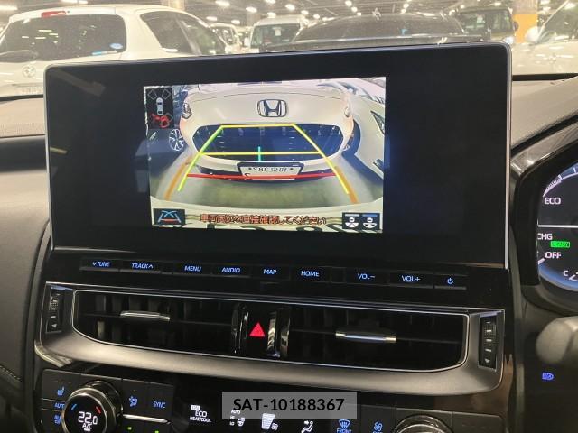 Toyota CROWN HYBRID 2020-12 8361033-12