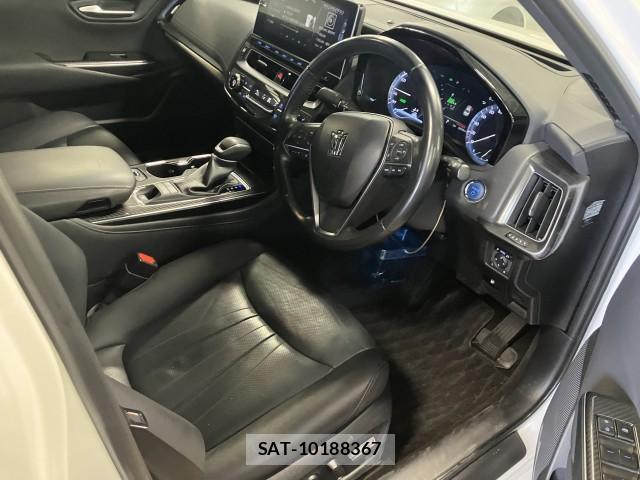 Toyota CROWN HYBRID 2020-12 8361033-5