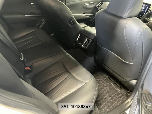 Toyota CROWN HYBRID 2020-12 8361033-6
