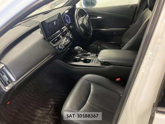 Toyota CROWN HYBRID 2020-12 8361033-7