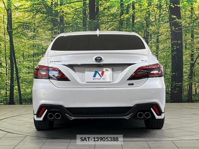 Toyota CROWN HYBRID 2021-08 8361052-16