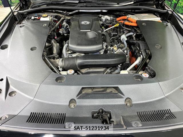 Toyota CROWN HYBRID 2020-12 8361519-17