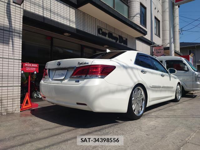Toyota CROWN HYBRID 2014-08 8361725-7