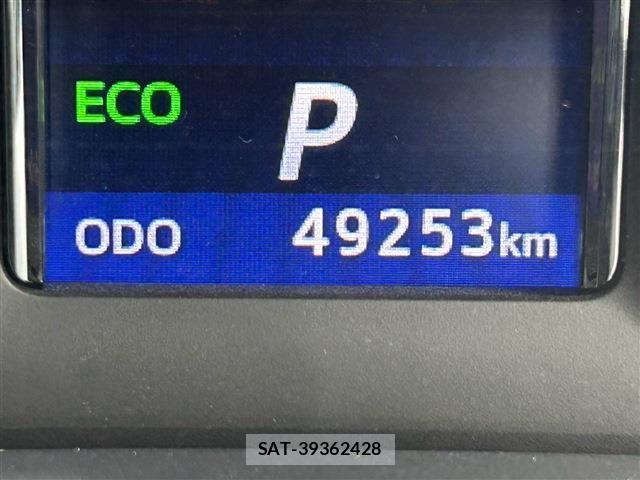 Toyota CROWN HYBRID 2014-06 8362403-19