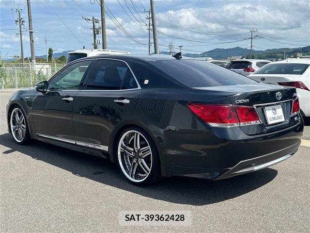 Toyota CROWN HYBRID 2014-06 8362403-7