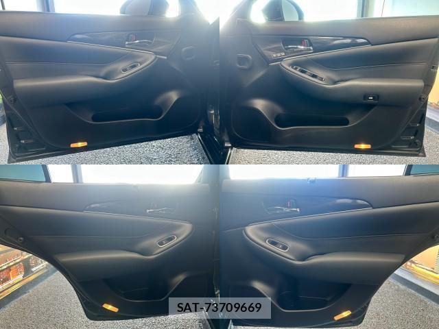 Toyota CROWN HYBRID 2013-08 8362458-6