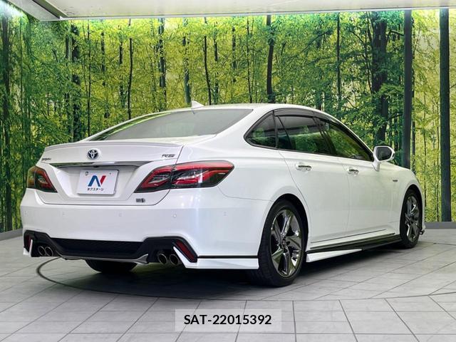 Toyota CROWN HYBRID 2019-02 8362608-16