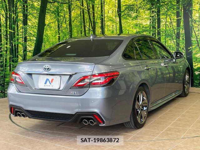 Toyota CROWN HYBRID 2020-04 8363051-17